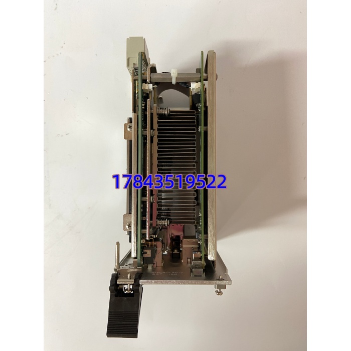 NI PXIE-8840QC | PXIe 四核嵌入式控制器 现货供应