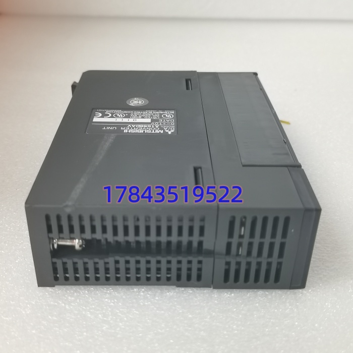 三菱 A1S68DAV | 光耦隔离 16 位分辨率 工业 D/A 转换备件