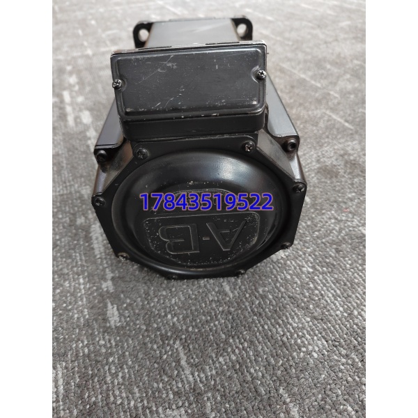 AB MPL‑B540K‑SJ24AA | 4000rpm 带 24V 刹车 Hiperface 单圈编码器伺服马达质保一年 - 图片 4