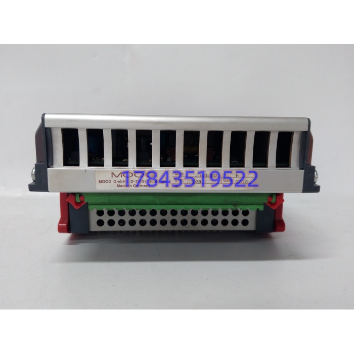 MOOG D136‑001‑007 | 带 PLC 功能伺服控制器 - 图片 3